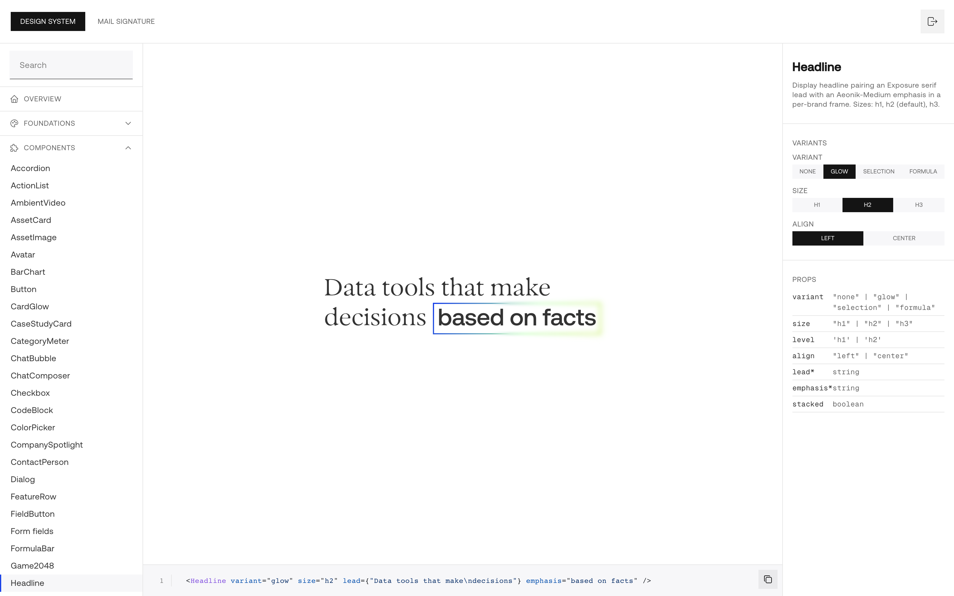 The design system playground open on the Headline component: the component list on the left, the headline rendered on a stage in the middle with its code snippet below, and an inspector with variants, sizes and props on the right.